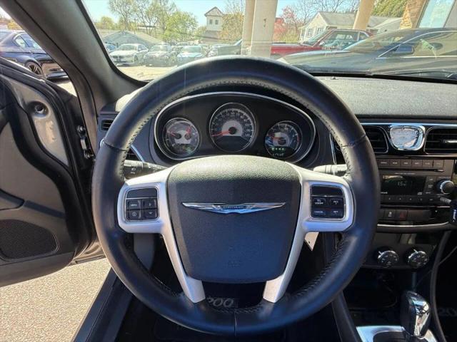 2012 Chrysler 200 Touring