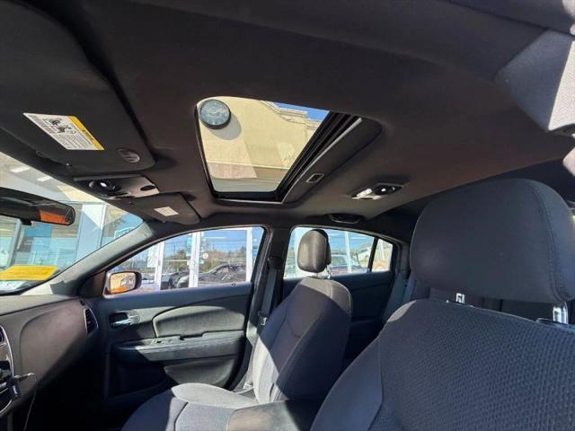 2012 Chrysler 200 Touring