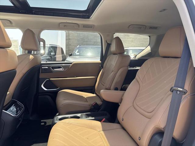2026 INFINITI QX80 LUXE