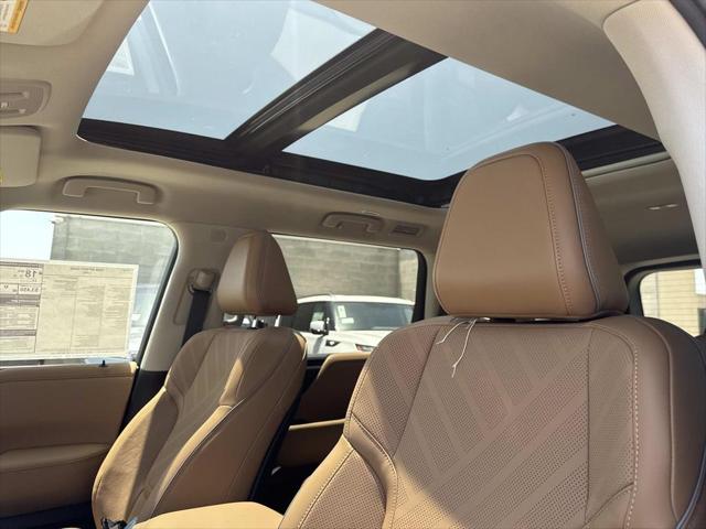 2026 INFINITI QX80 LUXE