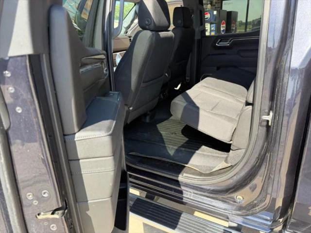 2023 Chevrolet Silverado 1500 4WD Crew Cab Standard Bed LT