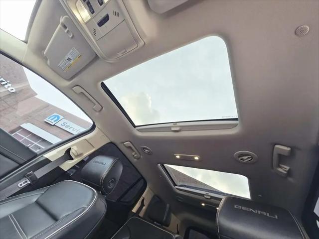2023 GMC Acadia AWD Denali