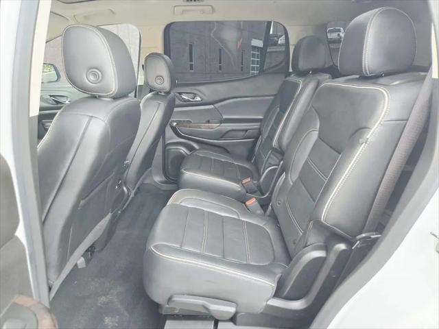 2023 GMC Acadia AWD Denali