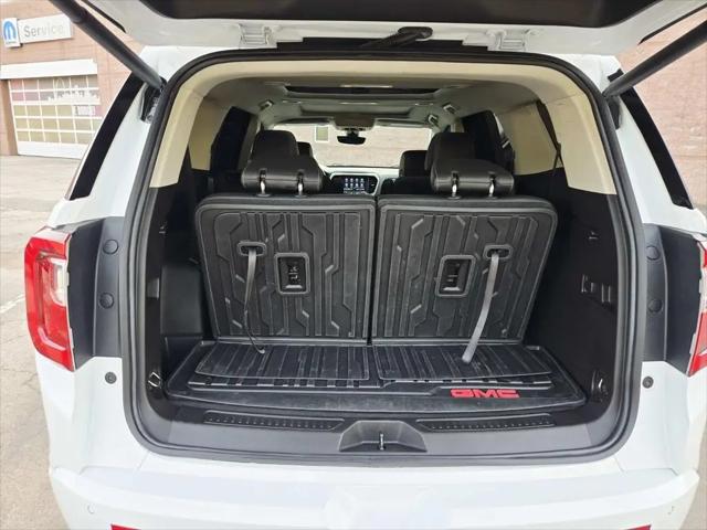 2023 GMC Acadia AWD Denali