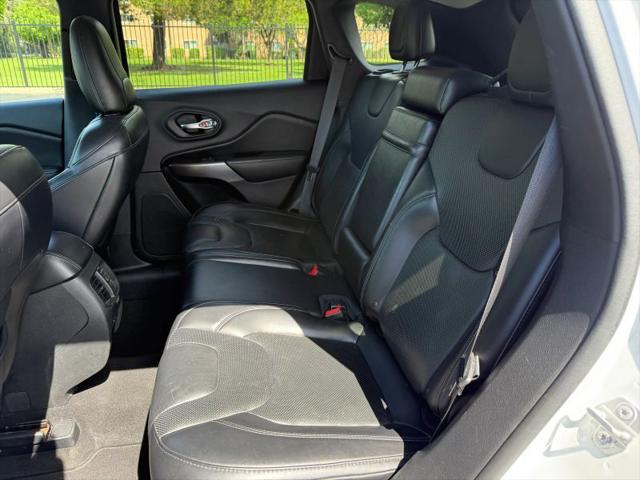 2019 Jeep Cherokee Limited FWD