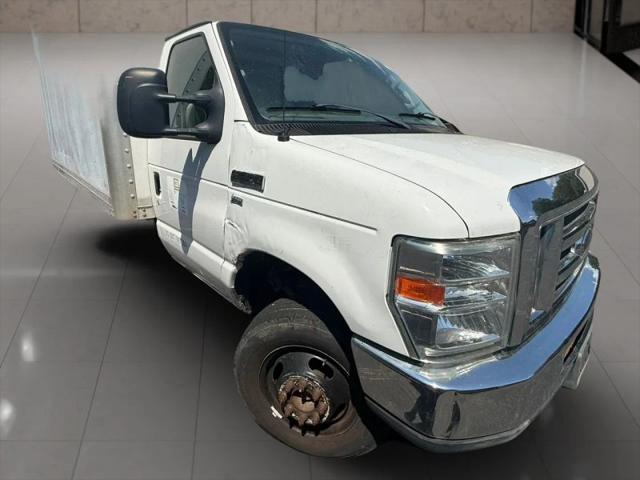 2012 Ford E-350 Cutaway Base