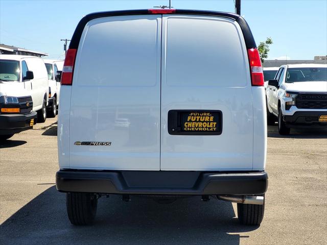 2026 Chevrolet Express Cargo Van 2500 Regular Wheelbase, WT, RWD