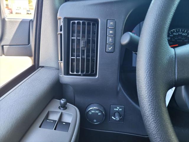 2026 Chevrolet Express Cargo Van 2500 Regular Wheelbase, WT, RWD