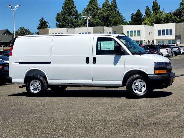 2026 Chevrolet Express Cargo Van 2500 Regular Wheelbase, WT, RWD