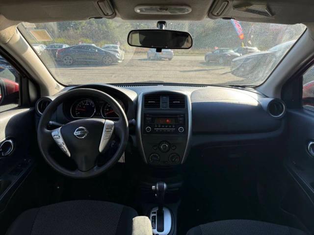 2016 Nissan Versa 1.6 SV
