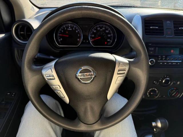 2016 Nissan Versa 1.6 SV