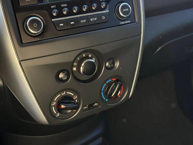 2016 Nissan Versa 1.6 SV
