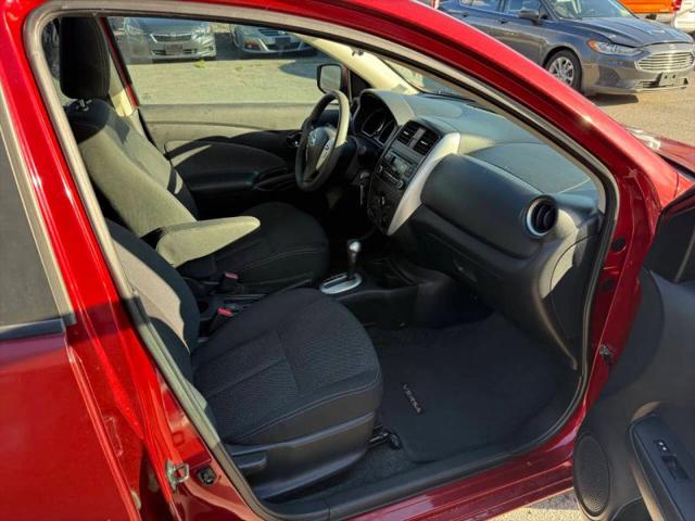 2016 Nissan Versa 1.6 SV