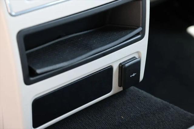 2022 Jaguar XF R-Dynamic SE P300 AWD Automatic