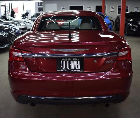 2013 Chrysler 200 Limited