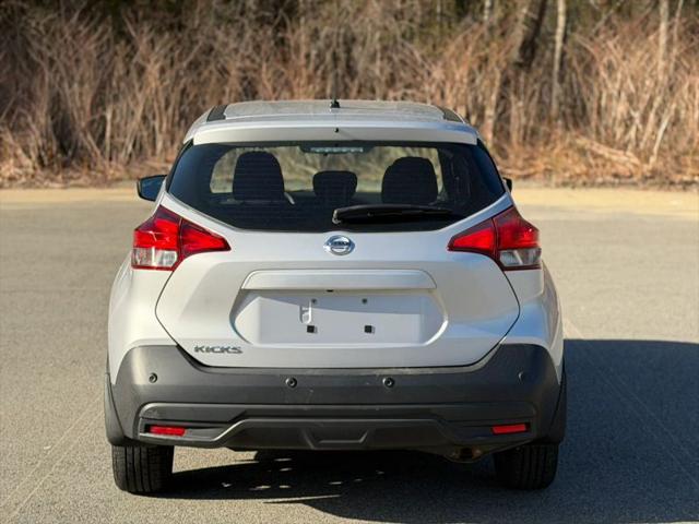2020 Nissan Kicks S Xtronic CVT