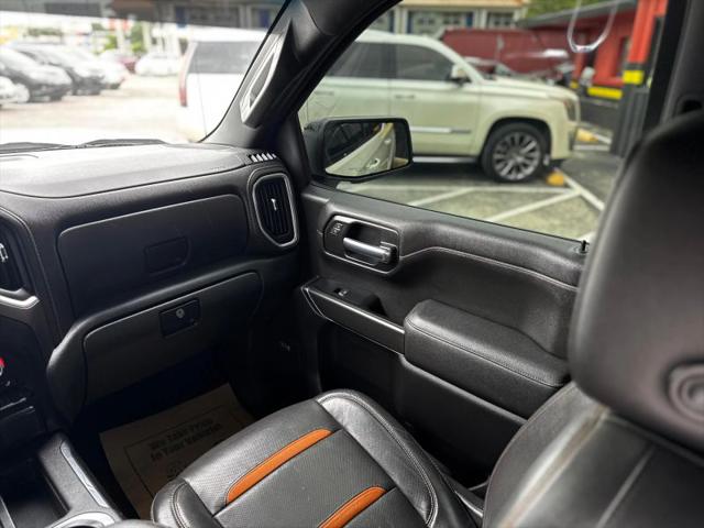 2022 GMC Sierra 1500 Limited 4WD Crew Cab Short Box AT4