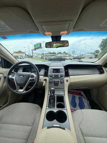 2016 Ford Taurus SE