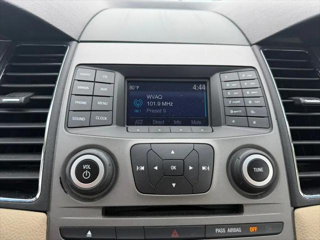 2016 Ford Taurus SE