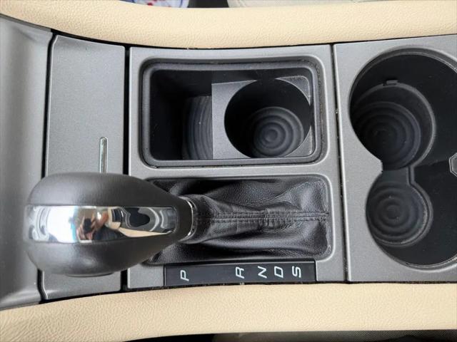 2016 Ford Taurus SE