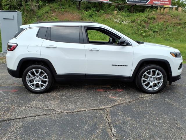 2024 Jeep Compass Latitude Lux FWD 2024 Jeep Compass Latitude Lux FWD