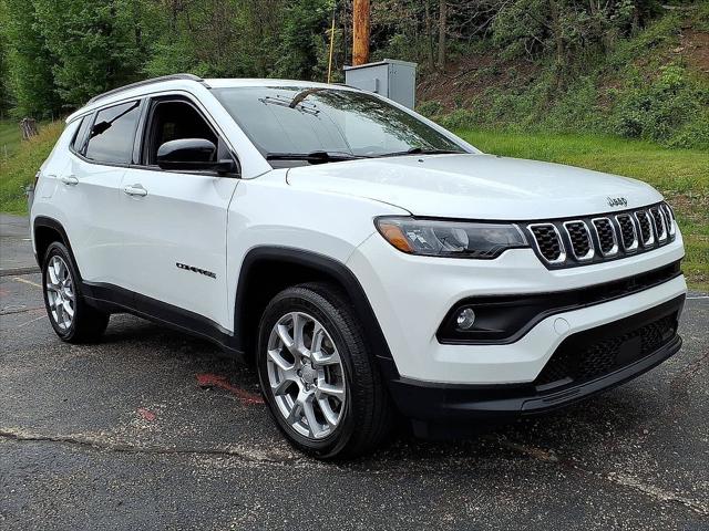 2024 Jeep Compass Latitude Lux FWD 2024 Jeep Compass Latitude Lux FWD