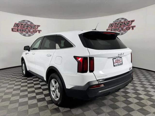 2023 Kia Sorento LX