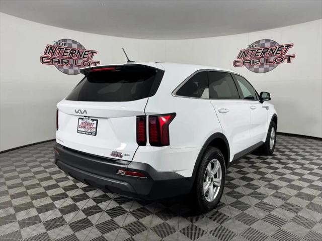 2023 Kia Sorento LX