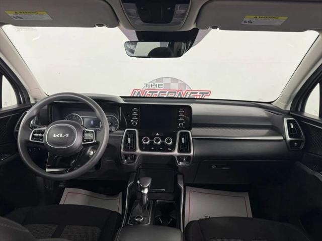 2023 Kia Sorento LX