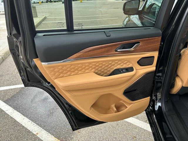 2026 Jeep Grand Cherokee Summit 4x4