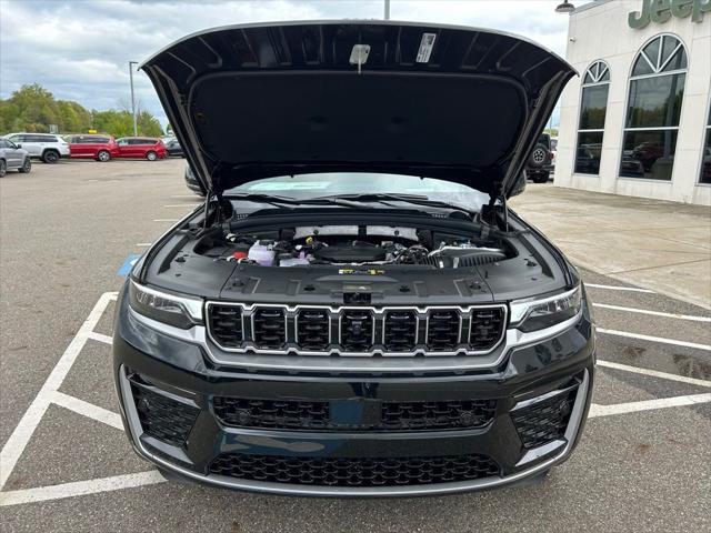 2026 Jeep Grand Cherokee Summit 4x4