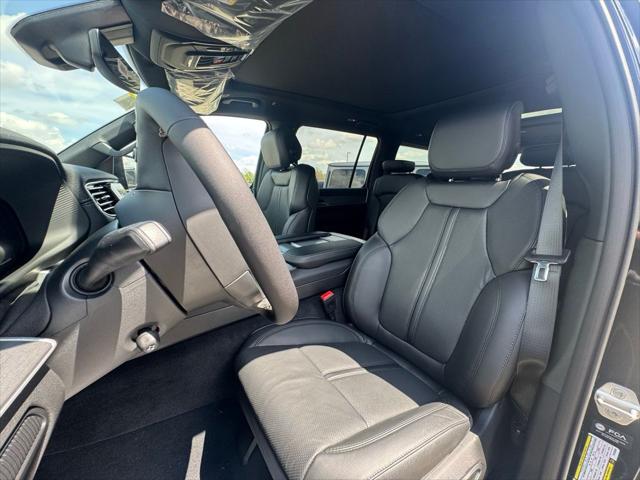 2026 Jeep Grand Wagoneer L 4x4