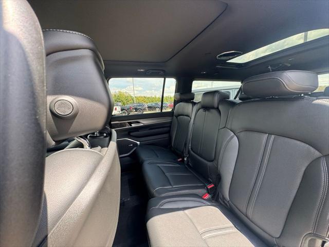 2026 Jeep Grand Wagoneer L 4x4