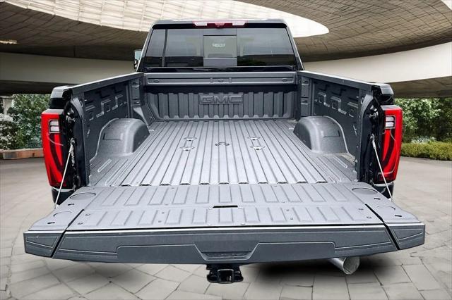 2026 GMC Sierra 2500HD Crew Cab, Standard Bed, Denali Ultimate, 4WD