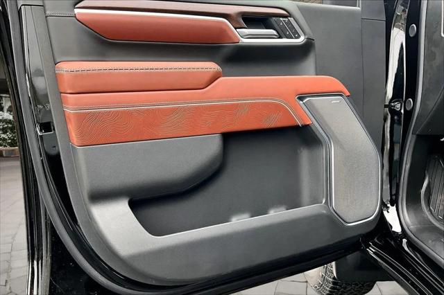 2026 GMC Sierra 2500HD Crew Cab, Standard Bed, Denali Ultimate, 4WD