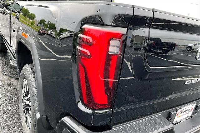 2026 GMC Sierra 2500HD Crew Cab, Standard Bed, Denali Ultimate, 4WD