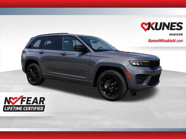 2024 Jeep Grand Cherokee Altitude 4x4 for sale in Madison, WI