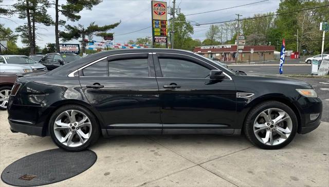 2011 Ford Taurus SHO