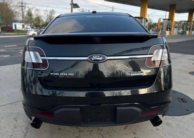 2011 Ford Taurus SHO
