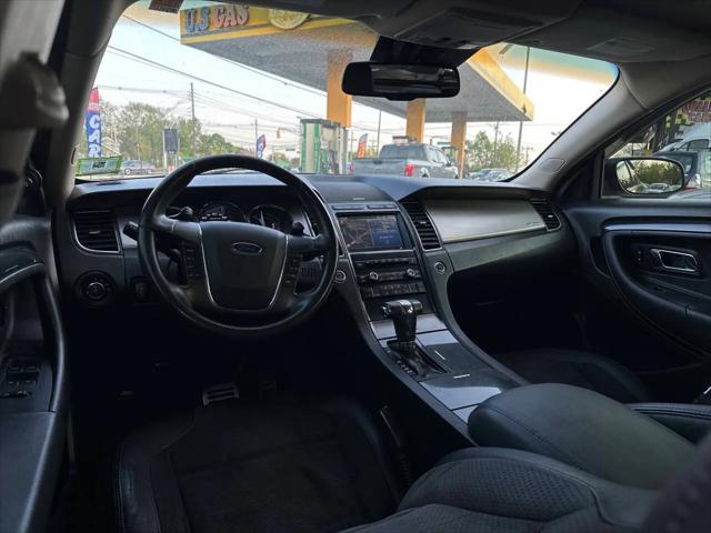 2011 Ford Taurus SHO