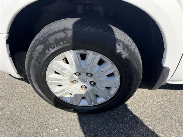 2005 Chrysler Town & Country LX
