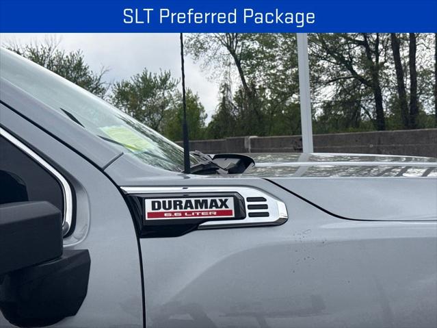 2026 GMC Sierra 2500HD Crew Cab, Standard Bed, SLT, 4WD