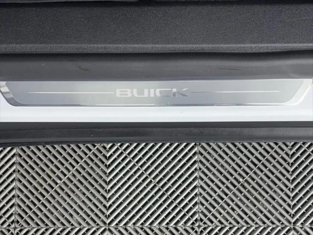2025 Buick Enclave Preferred FWD