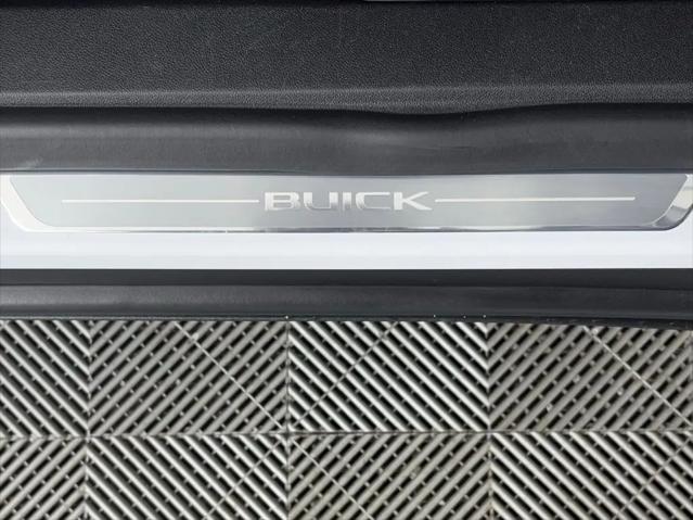 2025 Buick Enclave Preferred FWD