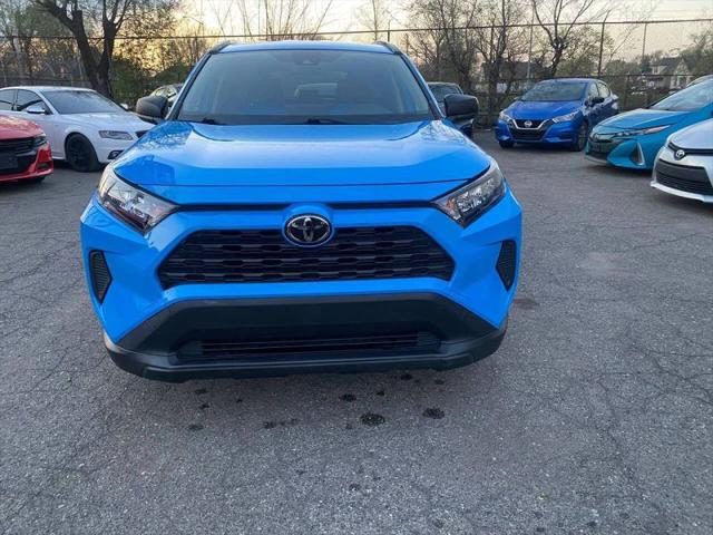 2020 Toyota RAV4 LE