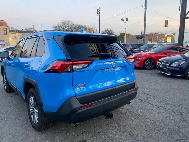 2020 Toyota RAV4 LE