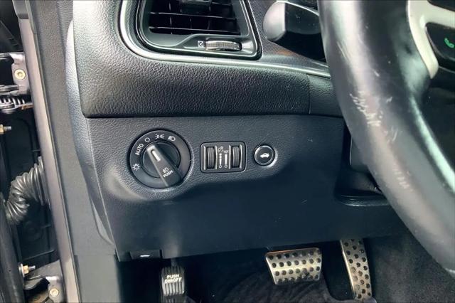 2018 Dodge Challenger SXT Plus