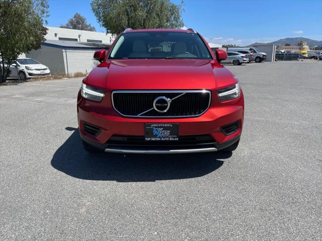 2019 Volvo XC40 T4 Momentum