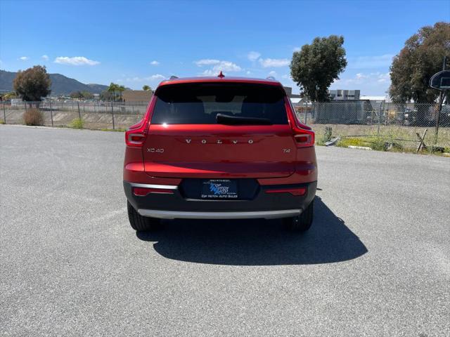 2019 Volvo XC40 T4 Momentum
