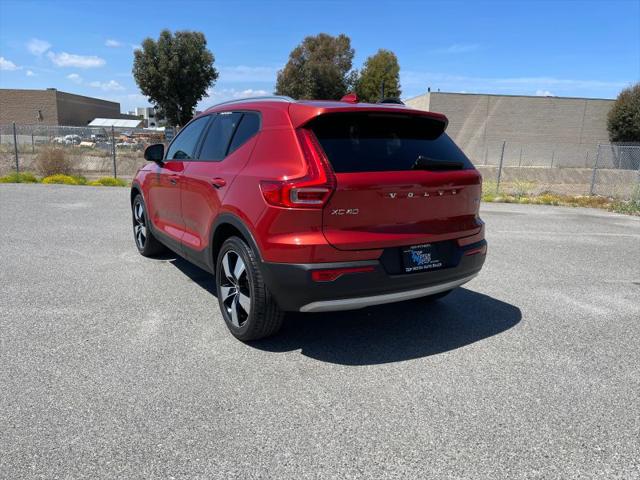2019 Volvo XC40 T4 Momentum